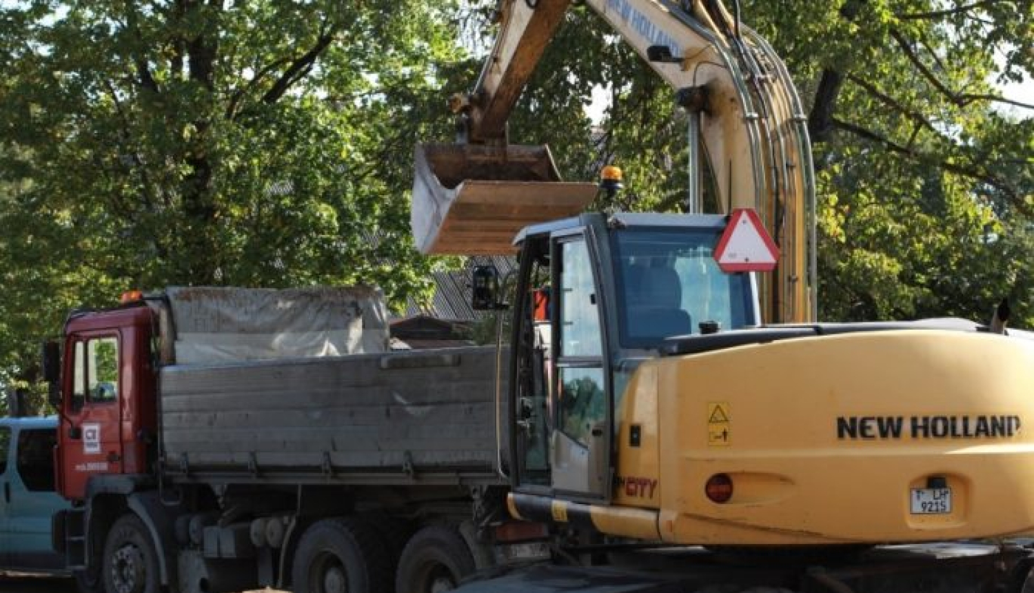 Turpinās Muižas ielas pārbūves darbi