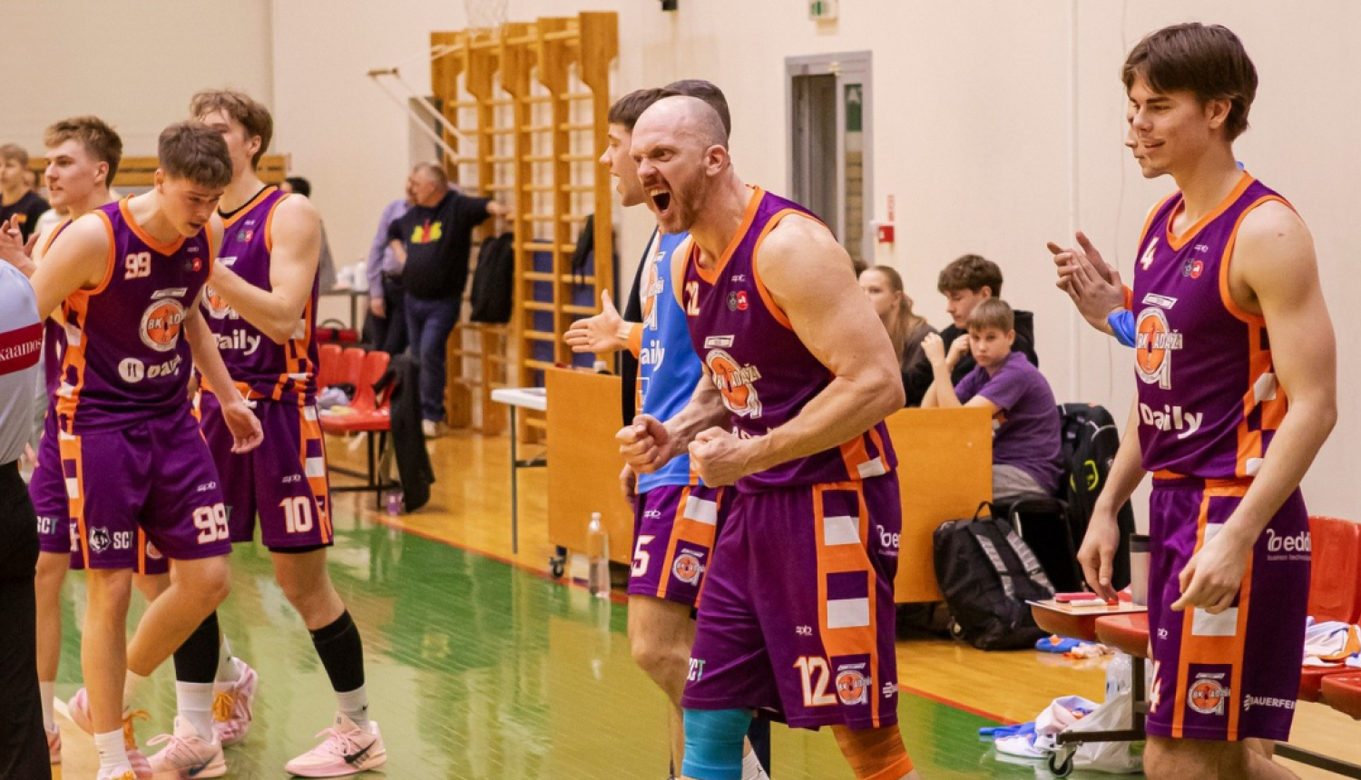 Ādaži/Daily basketbolisti emocionāli reaģē pēc gūtā groza