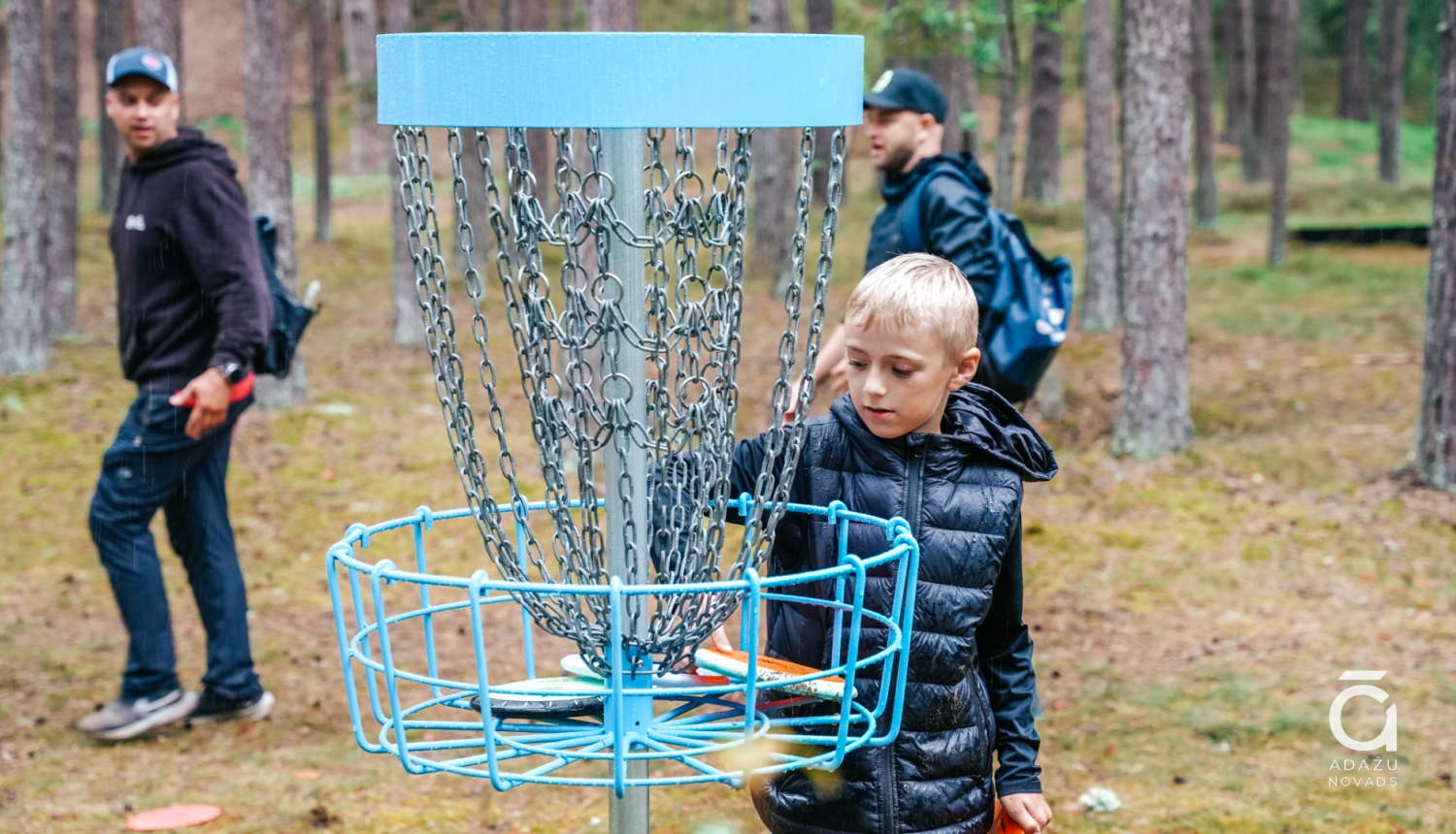 Disku golfa parka atklāšana