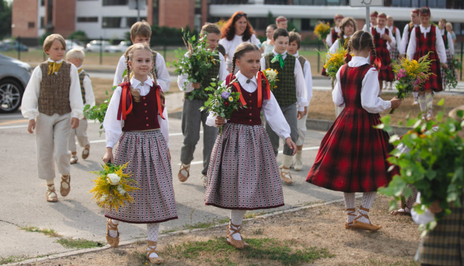 Jaunatnes dziesmu un deju svētki