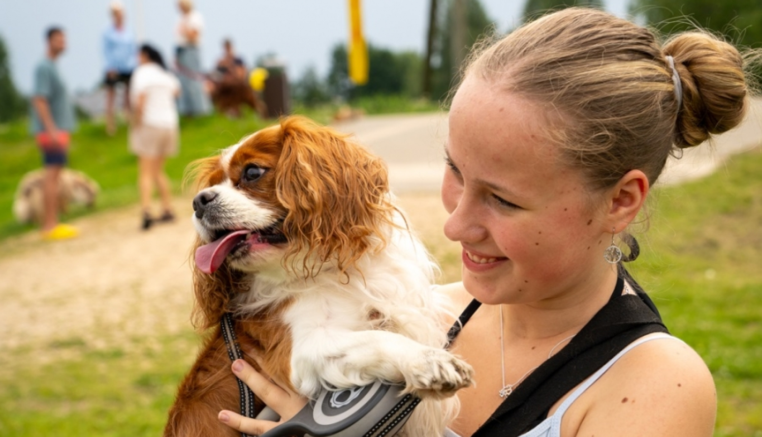 ar suni kopā jautrāk