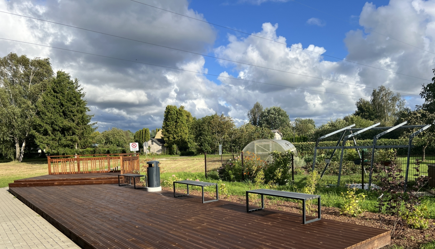 Mākslu skola terase