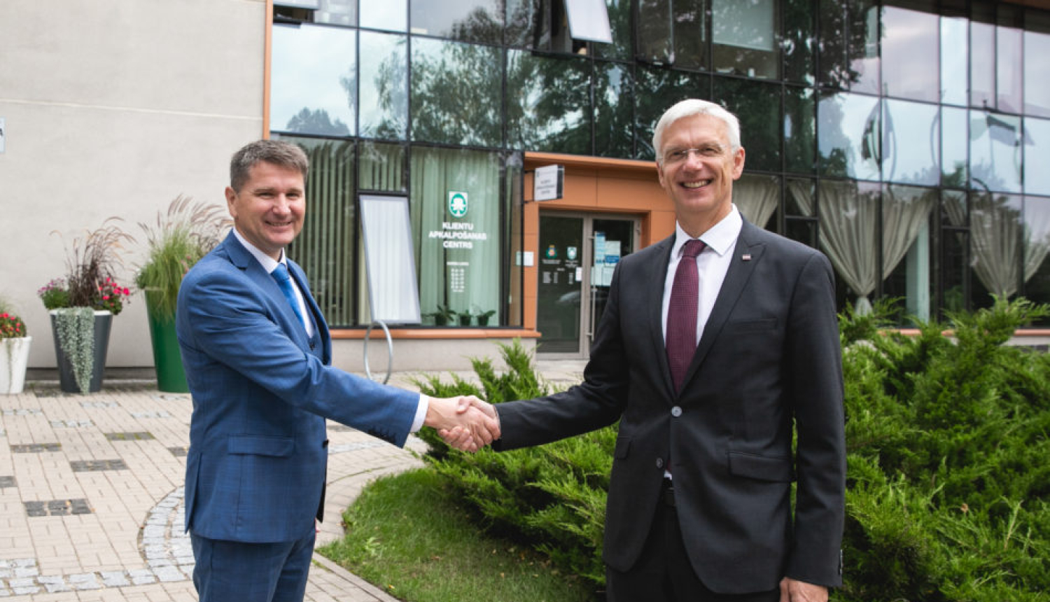 mara-sprindzuka-un-krisjana-karina-tiksanas-adazos-