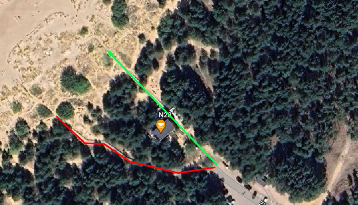 Google karte ar iezīmētām norādēm par piekļūšanu jūrai