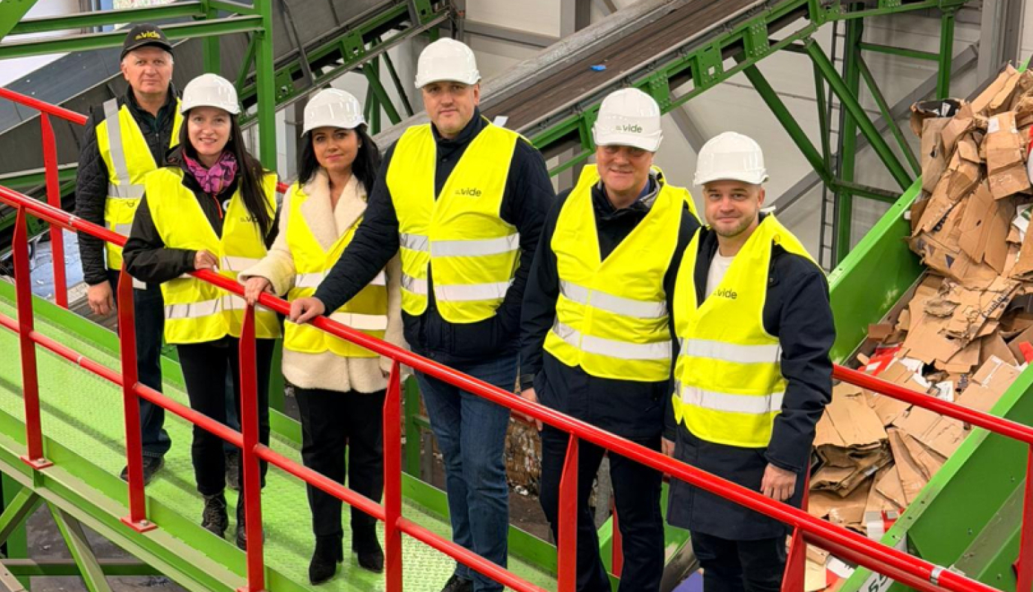 Ādažu novada pašvaldības pārstāvji viesojas Eco Baltia vide rūpnīcā