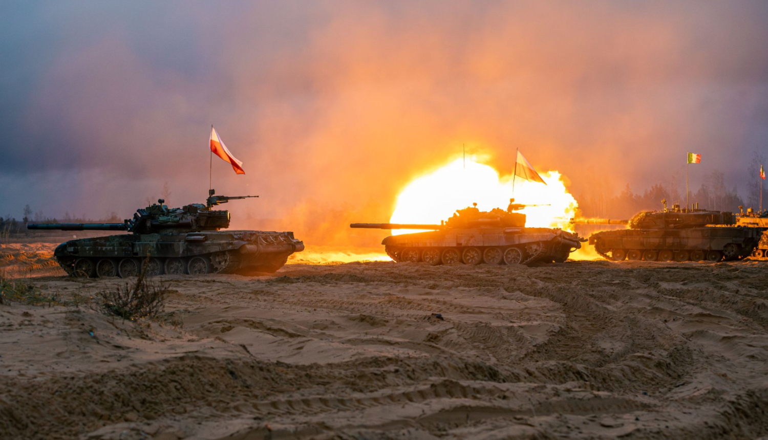 tanks šauj
