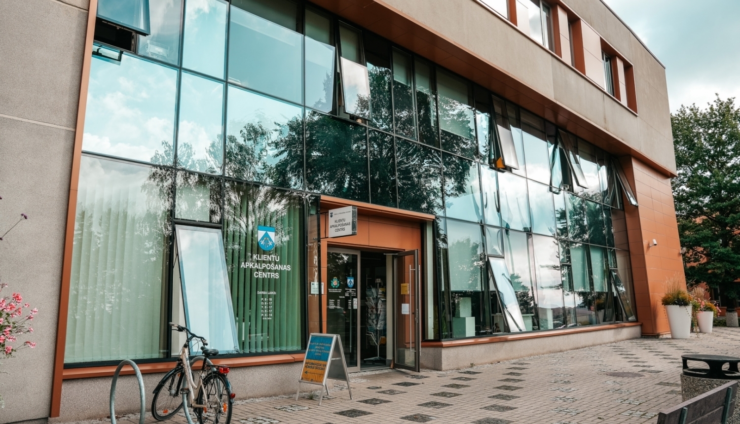  klientu apakalošanas centra ieeja
