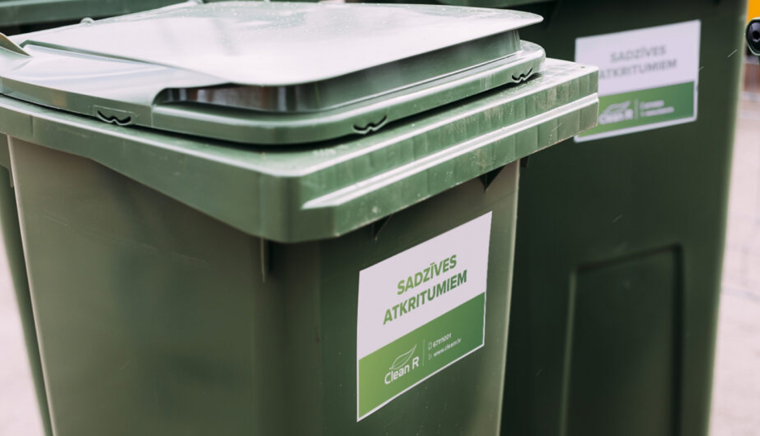 Clean R sadzīves atkritumu konteineri